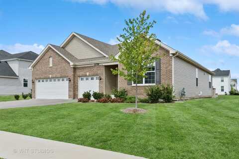2096 Country Hills Drive, Yorkville, IL 60560
