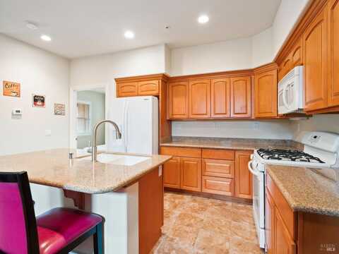 165 Stonegate Circle, Cloverdale, CA 95425