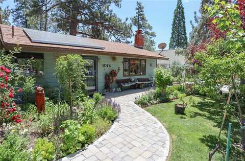 1018 Feather Mountain Drive, Big Bear City, CA 92314