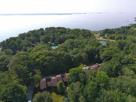 10 Harbor Drive, Lincolnville, ME 04849