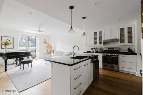 34 Bridge St, Great Barrington, MA 01230