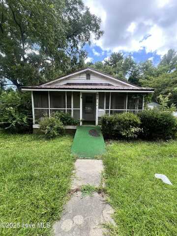 505 W Institute Street, Chadbourn, NC 28431