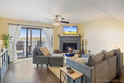 152 Falls Point Drive, Lake Ozark, MO 65049