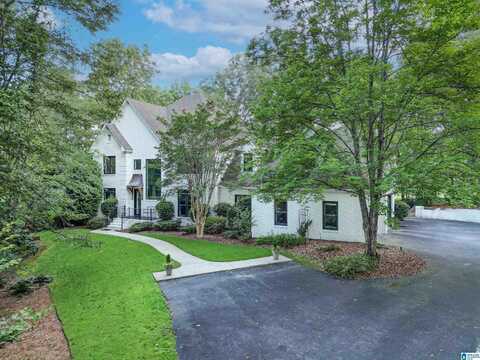 518 CASTLEBRIDGE LANE, HOOVER, AL 35242