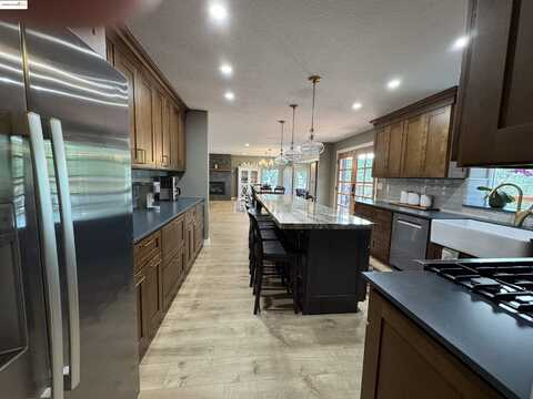 14535 Lake Vista Drive, Sonora, CA 95370