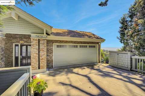 7075 Elverton Dr, Oakland, CA 94611