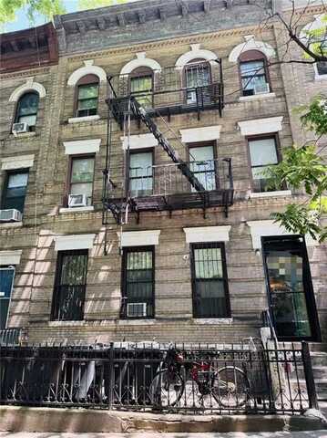 559 50th Street, Brooklyn, NY 11220