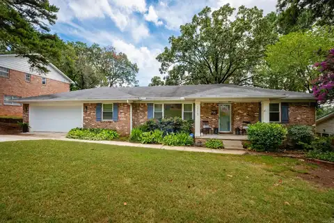 215 Shamrock Dr, Little Rock, AR 72205