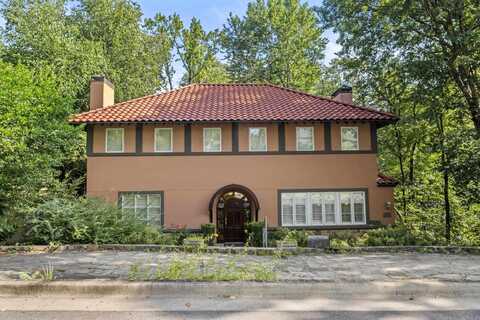 5700 Scenic Drive, Little Rock, AR 72207