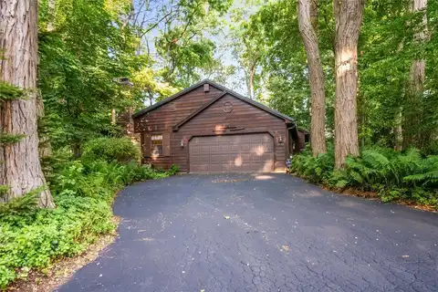 1132 Woodbridge Lane, Webster, NY 14580