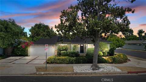 5834 Costello Avenue, Van Nuys, CA 91401