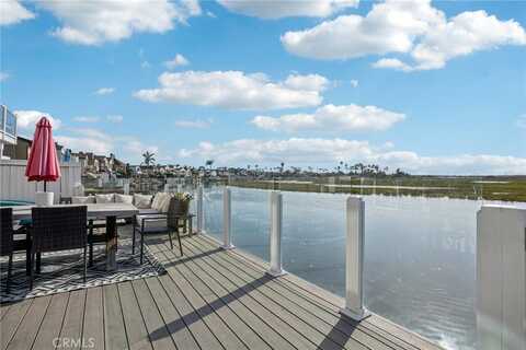 409 Canal Street, Newport Beach, CA 92663