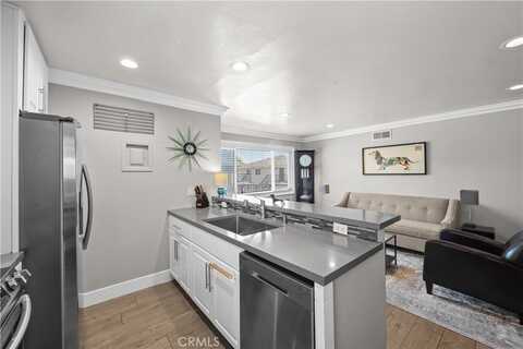 613 Avenida De La Plata, Newbury Park, CA 91320