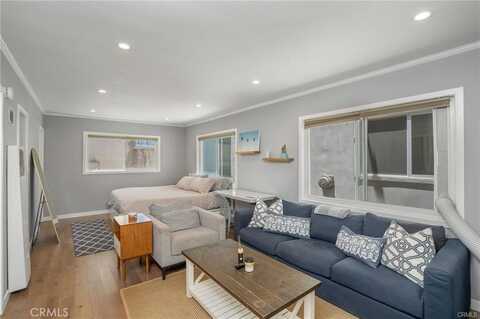 203 41st Street, Manhattan Beach, CA 90266