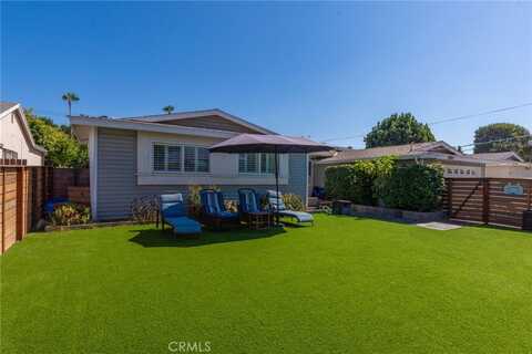 12952 Aetna Street, Valley Glen, CA 91401