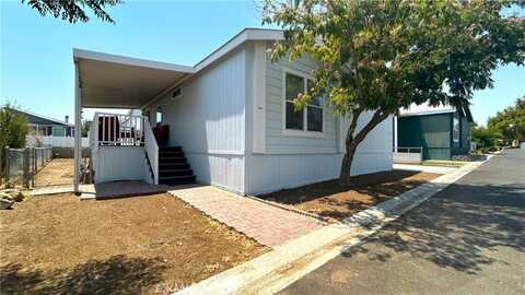 20843 Waalew Road, Apple Valley, CA 92307