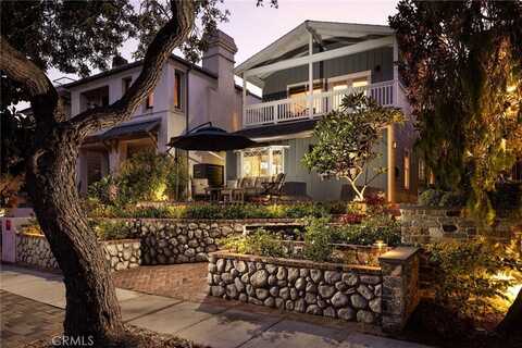305 Poinsettia Avenue, Corona del Mar, CA 92625