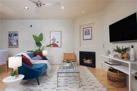 640 W 4th Street, Long Beach, CA 90802