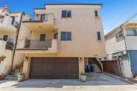 209 Crest Drive, Manhattan Beach, CA 90266