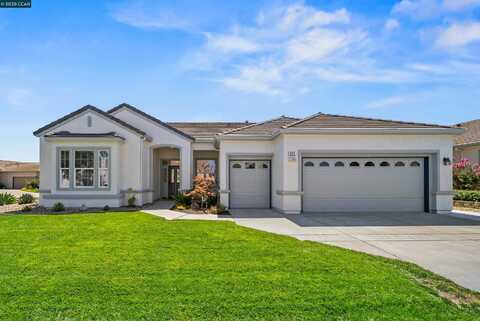 620 Baldwin Dr, Brentwood, CA 94513
