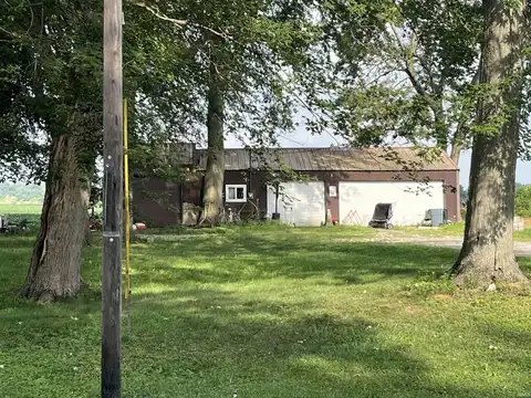 3787 W Shore Drive, Bremen, IN 46506