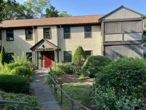 14 Harold Street, Harwich Port, MA 02646