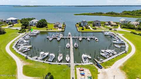 409 Island Drive, Beaufort, NC 28516