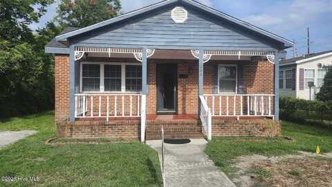 305 N 12th Street, Morehead City, NC 28557