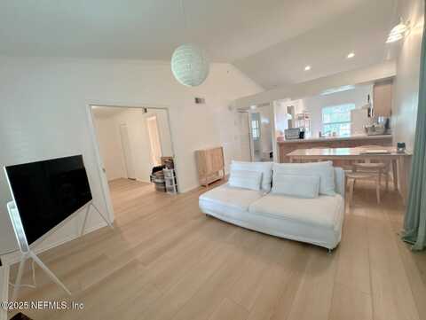3548 TIARA Way W, Jacksonville, FL 32223