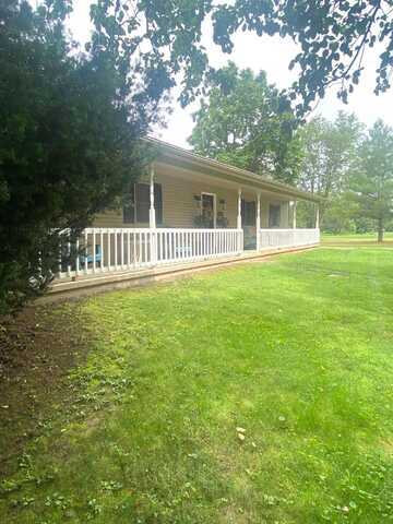 752 Luke Chute Road, Waterford, OH 45786