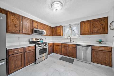 5792 Nike Drive, Hilliard, OH 43026