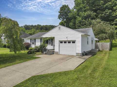 207 School Street, Bremen, OH 43107