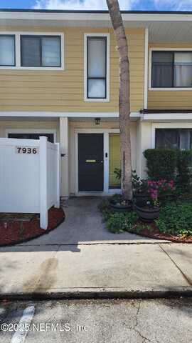 7936 LOS ROBLES Court unit: 7936, Jacksonville, FL 32256