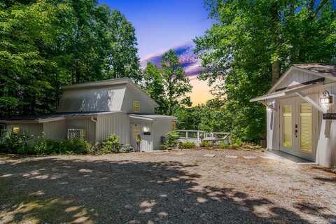 1056 Sky Hawk Mountain Drive, Hiawassee, GA 30546