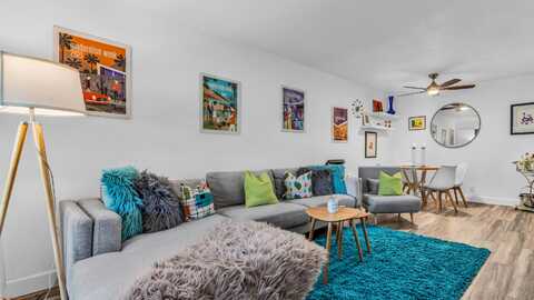 680 N Ashurst Court, Palm Springs, CA 92262