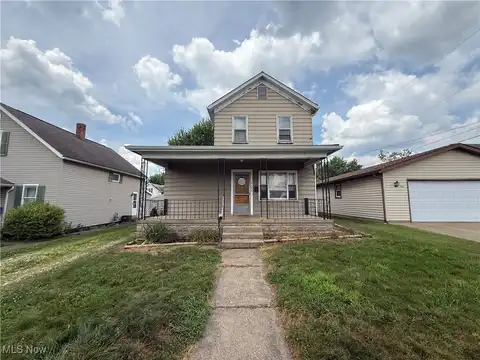 213 E 11th Street, Uhrichsville, OH 44683