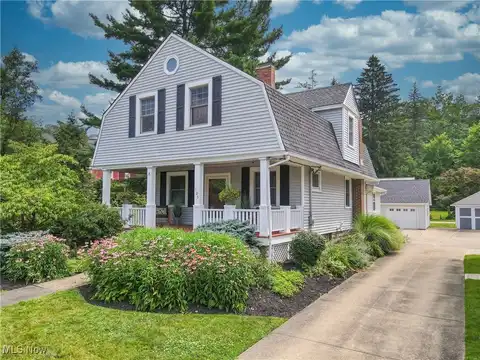 105 S Franklin Street, Chagrin Falls, OH 44022
