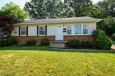 575 Lynn Drive, Cuyahoga Falls, OH 44221