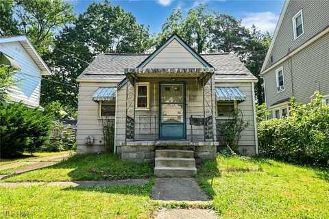 1051 Murray Avenue, Akron, OH 44310