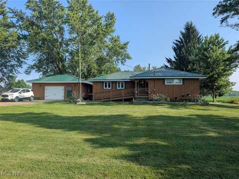 7238 Hatches Corners Road, Conneaut, OH 44030