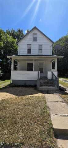 496 Rothrock Avenue, Akron, OH 44314