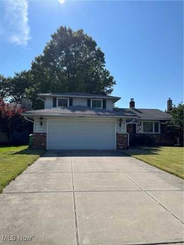 1736 Gladwin Drive, Mayfield Heights, OH 44124