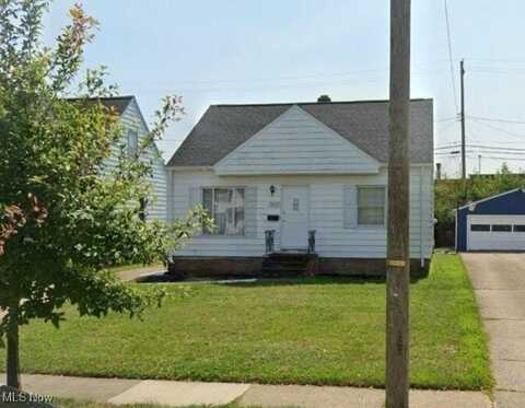 7413 Ira Avenue, Brooklyn, OH 44144