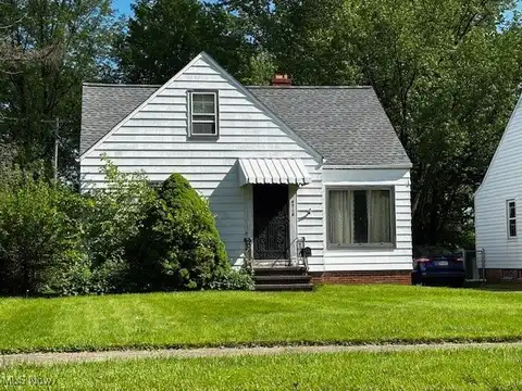 4718 Sheraton Drive, Parma, OH 44134