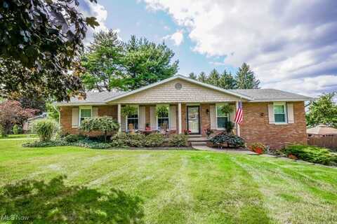 3433 Abbey Street NW, Uniontown, OH 44685