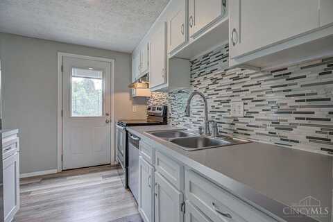 2892 Spruceway Drive, Colerain Twp, OH 45251