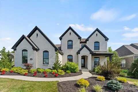 8926 Suncrest Lane, Deerfield, OH 45040