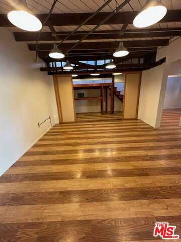8032 W Third Street, Los Angeles, CA 90048