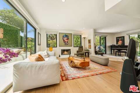 2450 Coldwater Canyon Dr, Beverly Hills, CA 90210