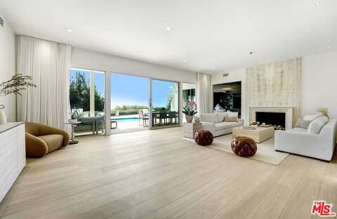 10834 Savona Rd, Los Angeles, CA 90077
